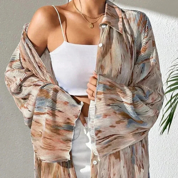 Khaki Casual Women's Spring/Summer Random Printed Flare Sleeve Shirt - Picture 4 of 6